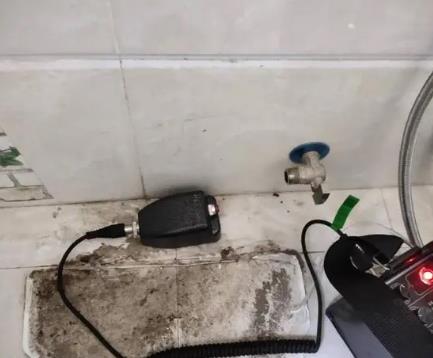 福安屋顶漏水维修公司分享下卫生间漏水的危害及解决方法